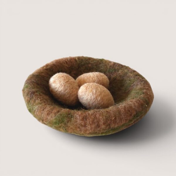 Made to Order 16 Needle felted robin’s nest with three eggs, made to order